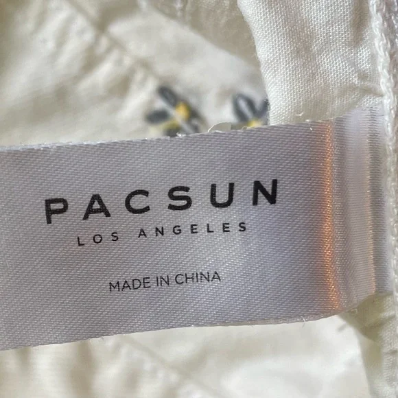 PacSun Cream Embroidered Ankle Jeans - Picture 7 of 8